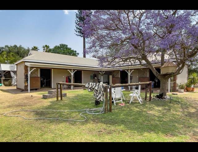 6 BEDROOM HOUSE FOR SALE IN KYALAMI AH